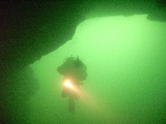 Eingangsbereich (Cavern-Zone)